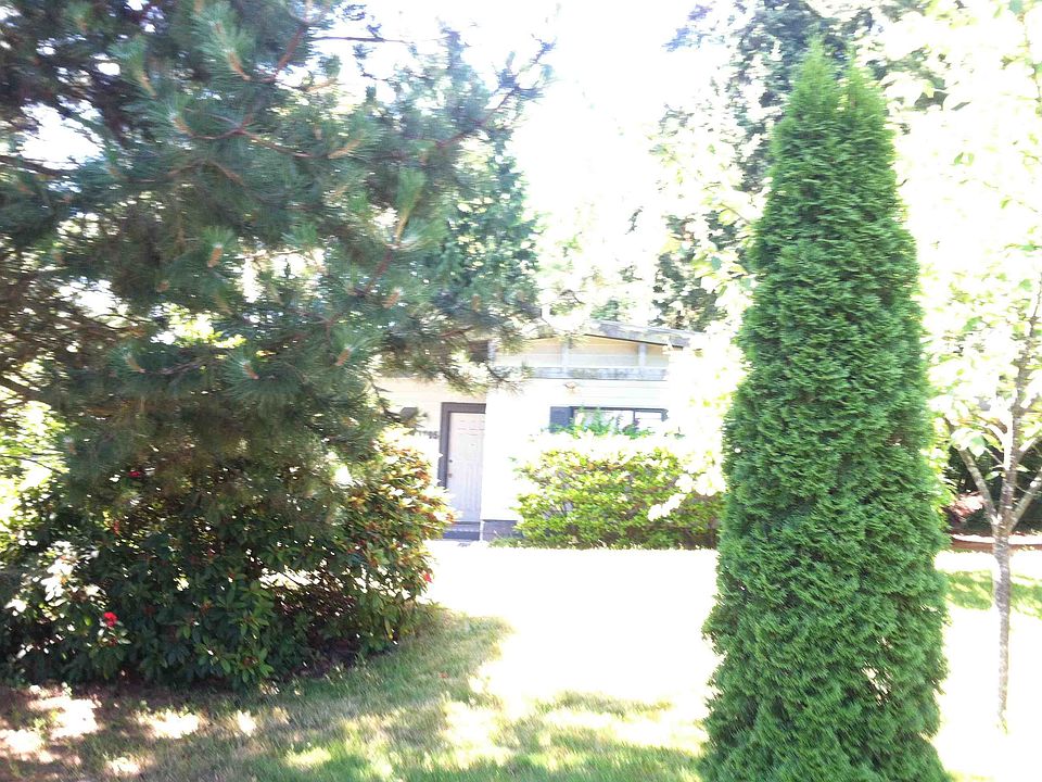 2nd image of 1705 NE 97th St