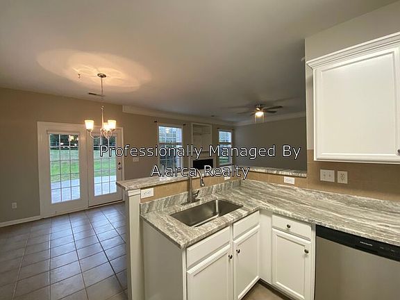 3rd image of 105 S Wendover Trce