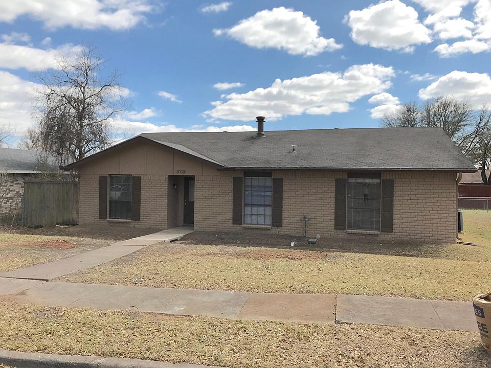 1st image of 3720 Red Oak Dr