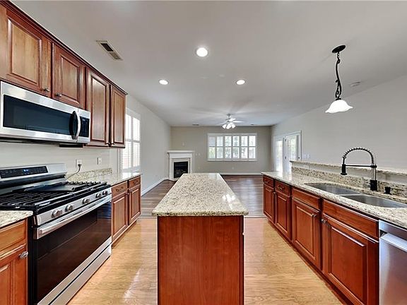 5th image of 3795 Filton Dr