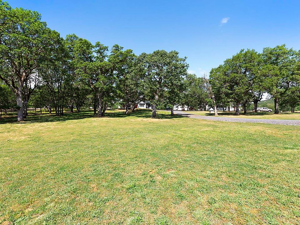 8633 John Day Dr, Gold Hill, OR 97525 Zillow