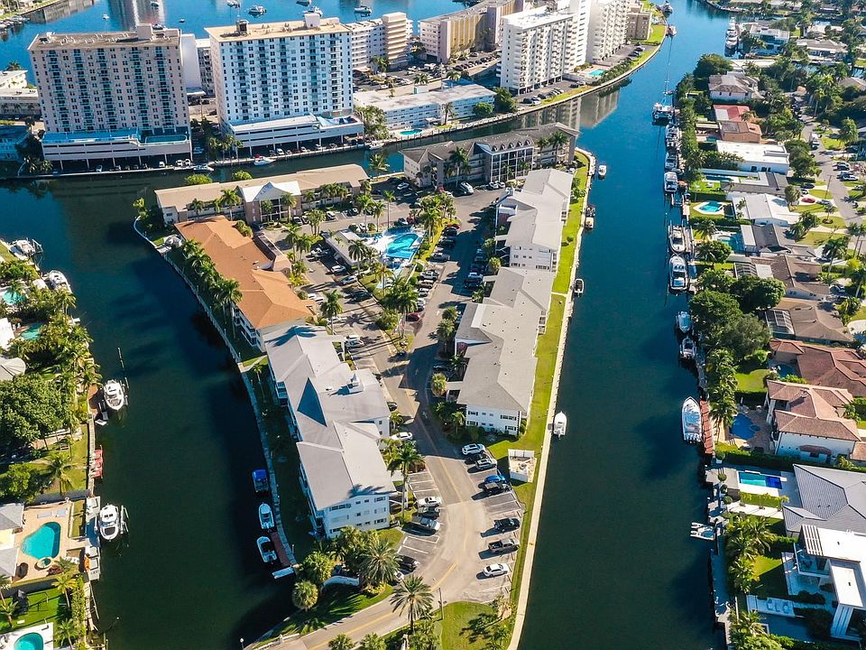 1st image of 450 Paradise Isle Boulevard