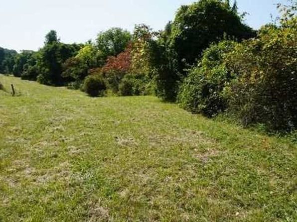 Twin Lakes 12523 Real Estate 3 Homes For Sale Zillow