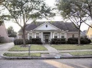 1911 Woodlawn Terrace Ct, Sugar Land, TX 77479