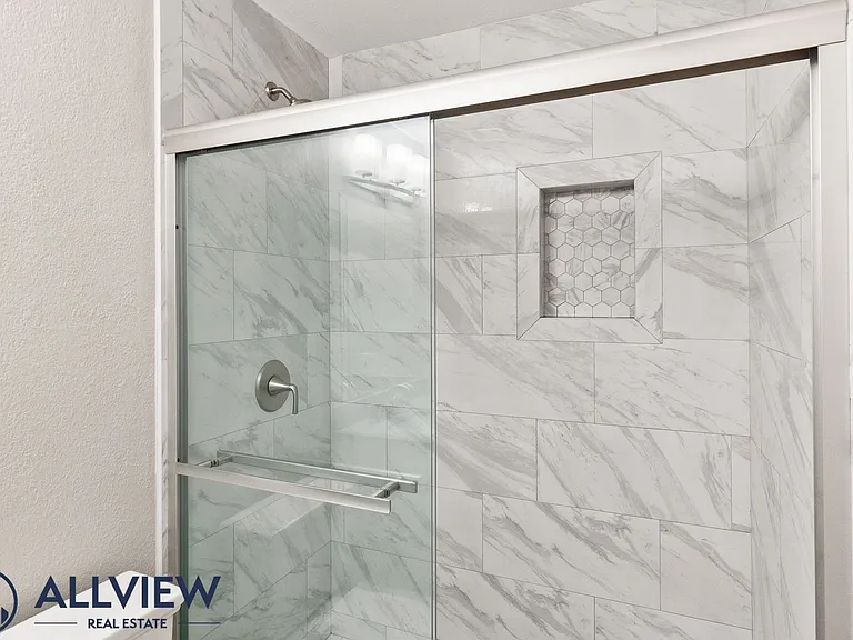 8275 Cherrywood Cir — Photo 17