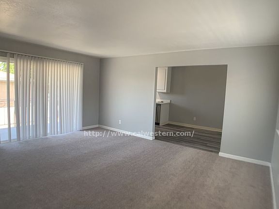3rd image of 665 Kirkland Dr #9
