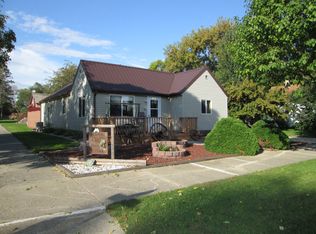 805 4th St NE, Valley City, ND 58072