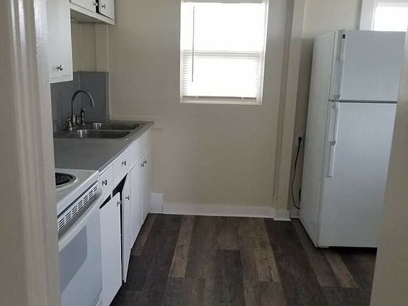 5th image of 1205 W Yakima Ave #3