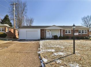 9246 Mackinaw Dr, Saint Louis, MO