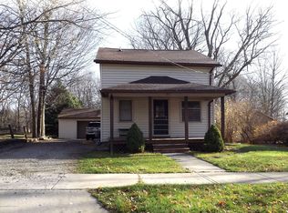 628 Forest St, Charlotte, MI 48813