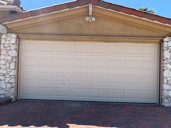 5th image of 1851 N San Gorgonio Rd