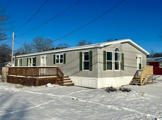 8 Pond Dr, Brunswick, ME 04011