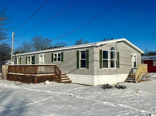8 Pond Drive, Brunswick, ME 04011