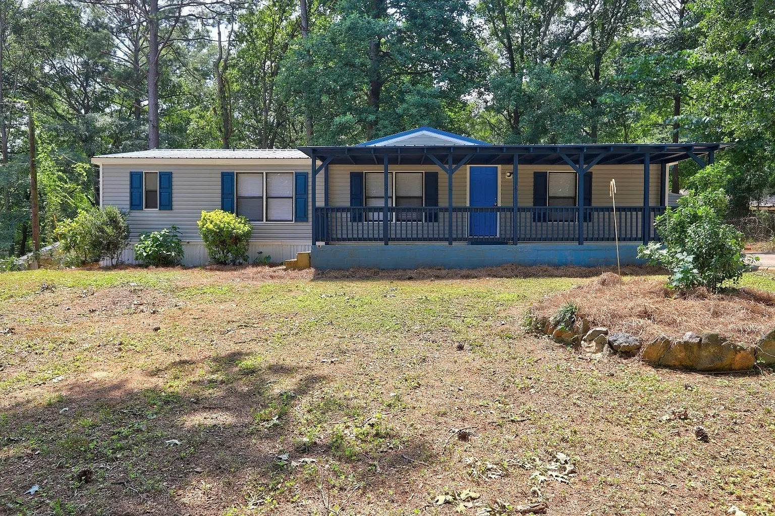 320 Highland Cir photo 1