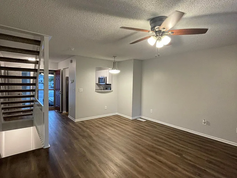 1697 Ridgebury Dr — Photo 8