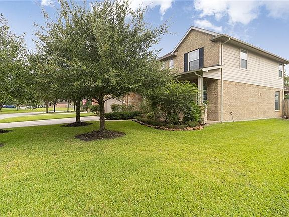 3rd image of 20738 Oakhurst Creek Dr