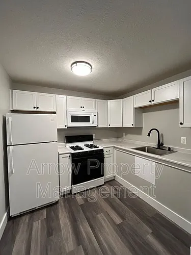887 N 26th St #24 Photo 1 887 N 26th St #24 Photo 1