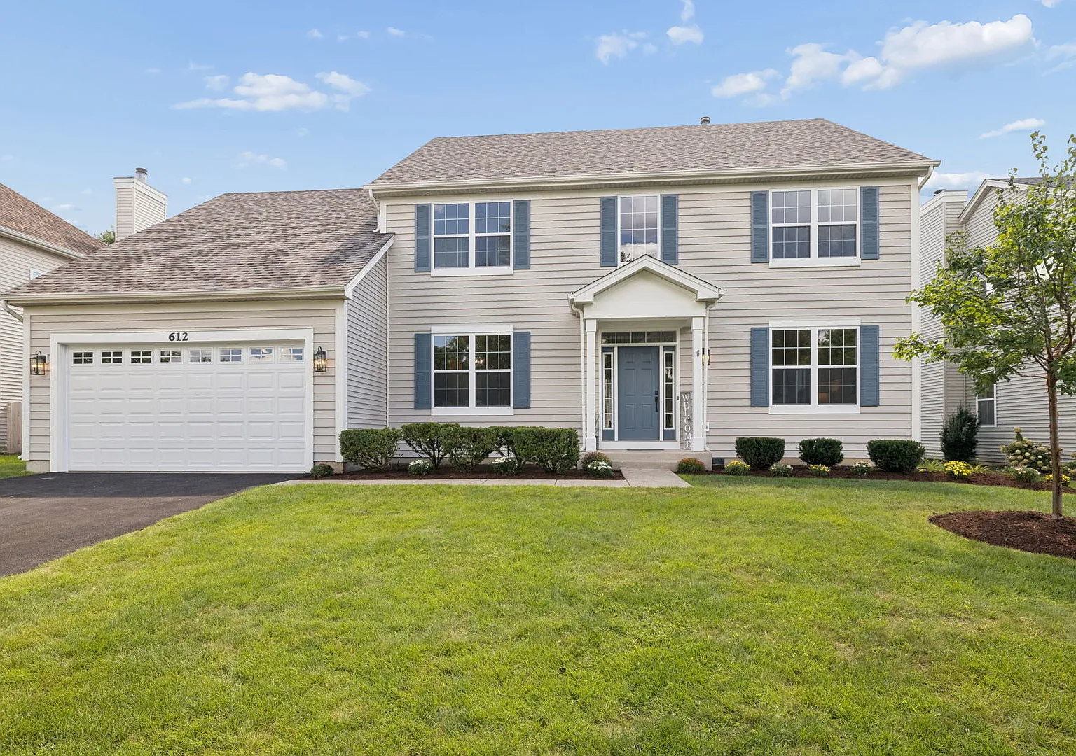 4 bed, 2.5 bath, 2861 sqft, $4,300 — Photo 1