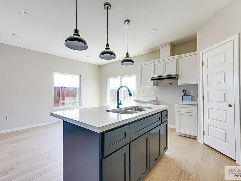 3528 Hidalgo St #C — Photo 3