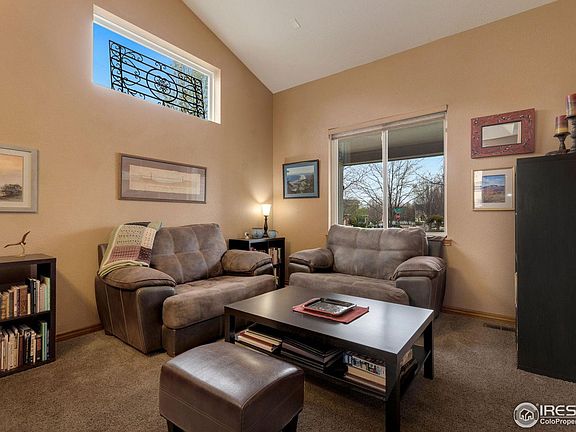 4th image of 905 Little Leaf Ct