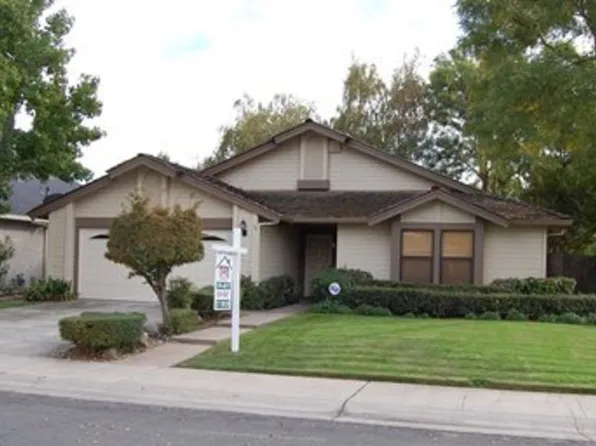 53 Rollingbrook Cir, Sacramento, CA 95833