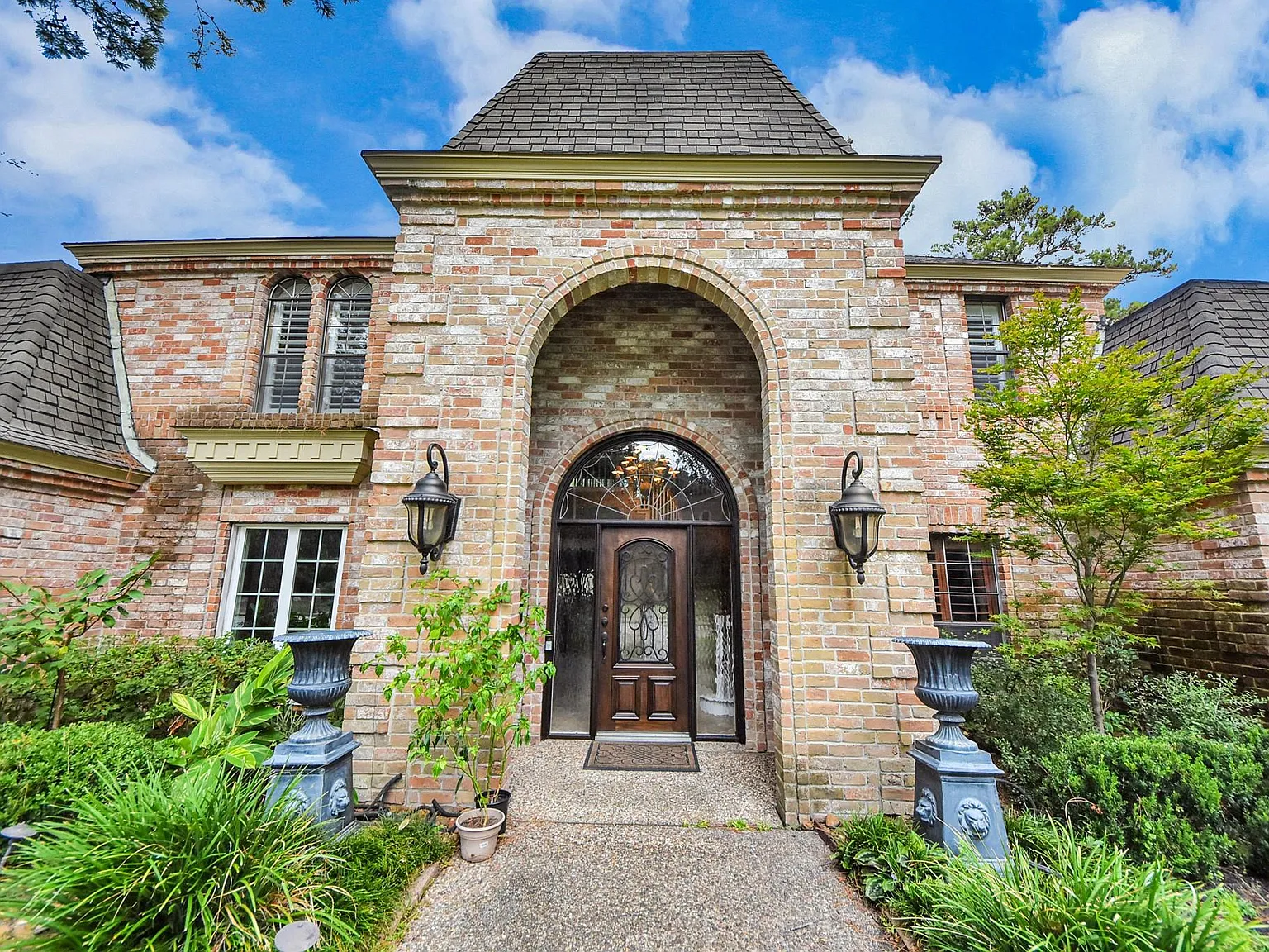 4 bed, 3.5 bath, 4304 sqft, $4,000 — Photo 3