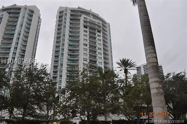 1st image of 19400 Turnberry Way APT 812