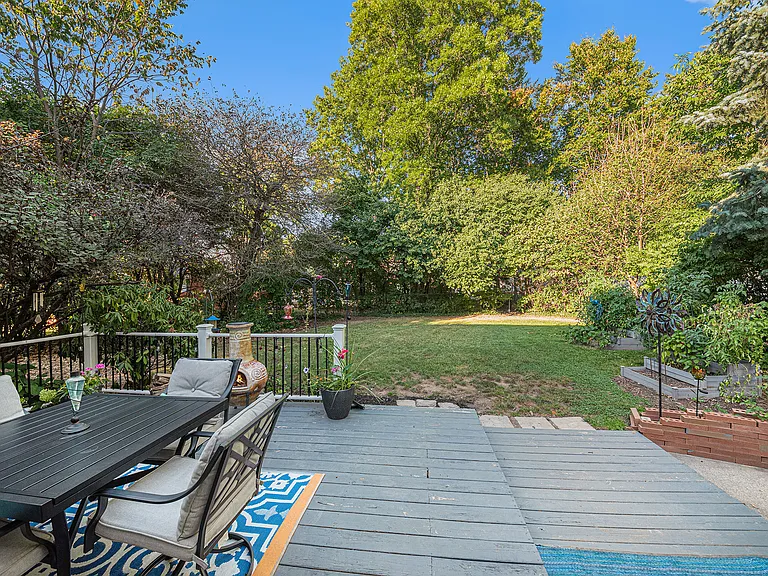 2205 Highlander Dr SE — Photo 32