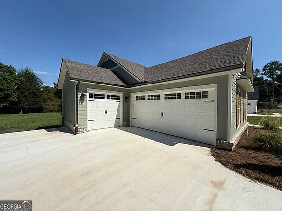 5th image of 163 W Shore Dr