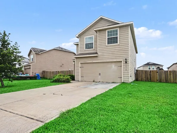 6038 Coral Cove Rd, Baytown, TX 77523