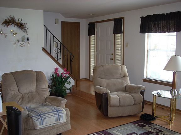 3rd image of 14735 Le Claire Ave
