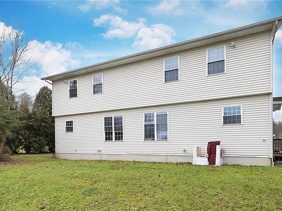 3rd image of 5448 Linden Ave #5450