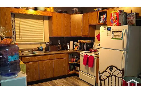 Building Photo - 519 E Kentucky St #102