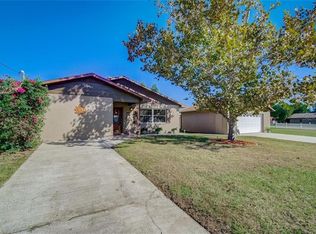 1407 Nichols Dr, Tavares, FL 32778