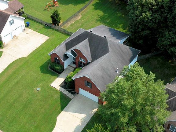 2nd image of 942 Glenraven Dr