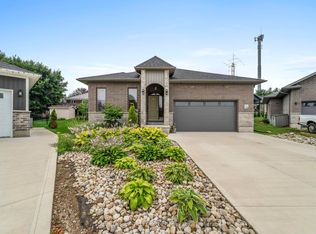 34 Yost Ct, Perth East, ON N0K1M0