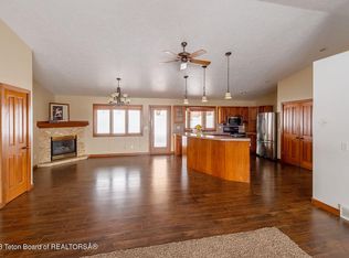 12 Cottonwood Ln, Star Valley Ranch, WY 83127