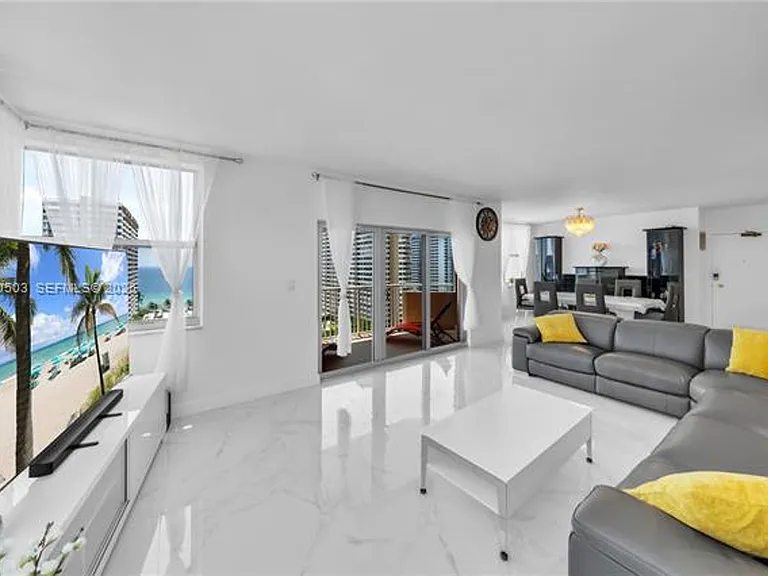 1965 S Ocean Dr #14F — Photo 4