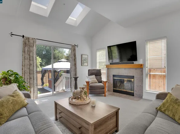 123 Williamson Ct, Martinez, CA 94553