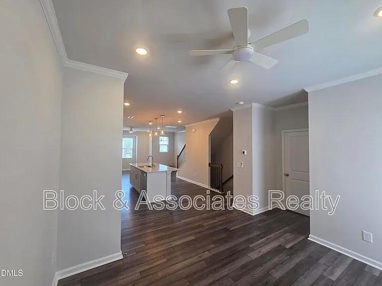 451 Carolina Springs Blvd — Photo 2