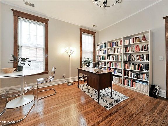 5th image of 2614 N Francisco Ave #2