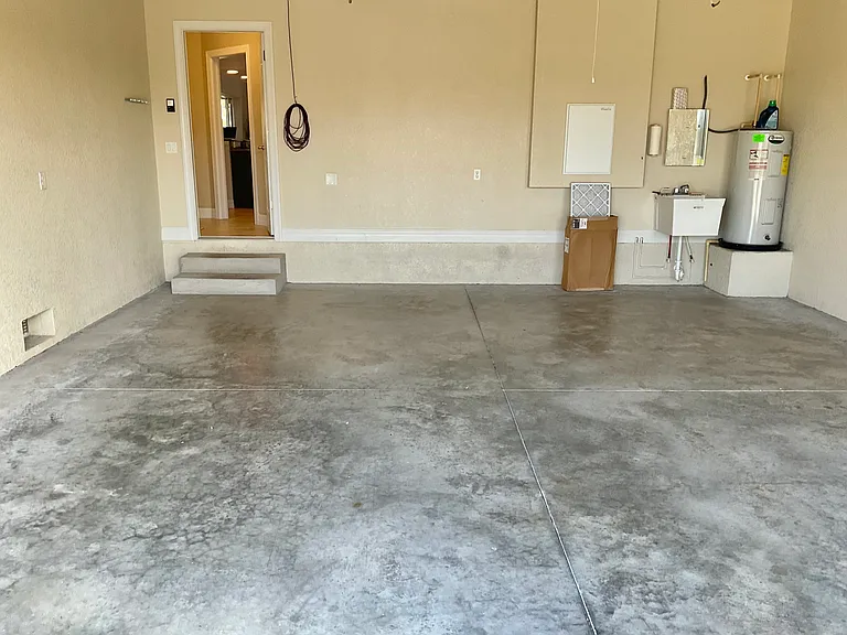 18715 Ayrshire Cir — Photo 16