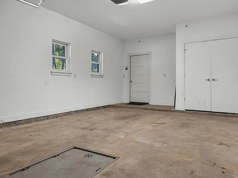 205 N Geary Ave — Photo 15