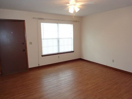 1st image of 217 1st St SE #D