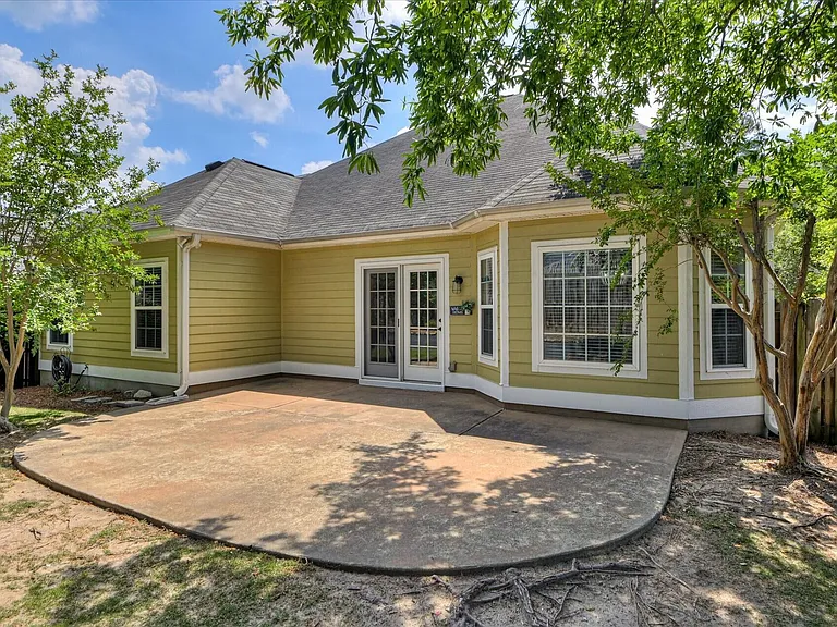 2037 Magnolia Pkwy — Photo 26