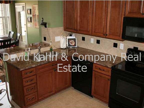 4th image of 8832 Alderwood Way