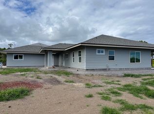 94-1806 Kaulua Cir, Naalehu, HI 96772