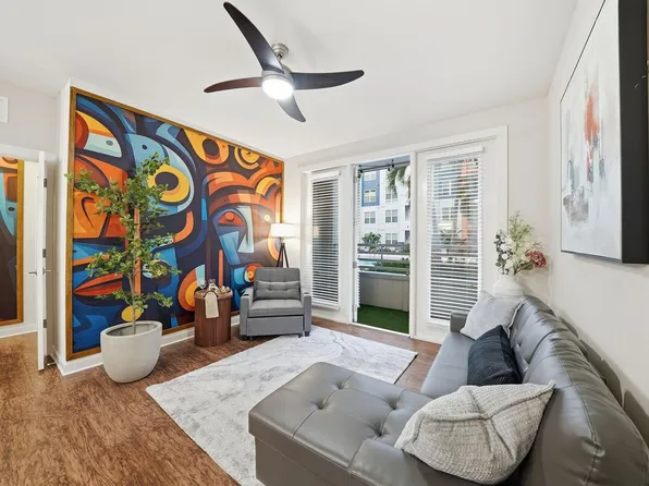 1700 W Cleveland St, Tampa, FL