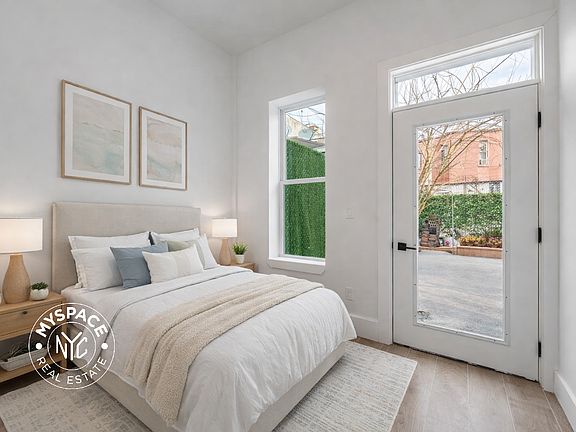5th image of 897 New York Ave #1LF