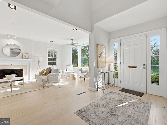 5th image of 5801 Potomac Ave NW